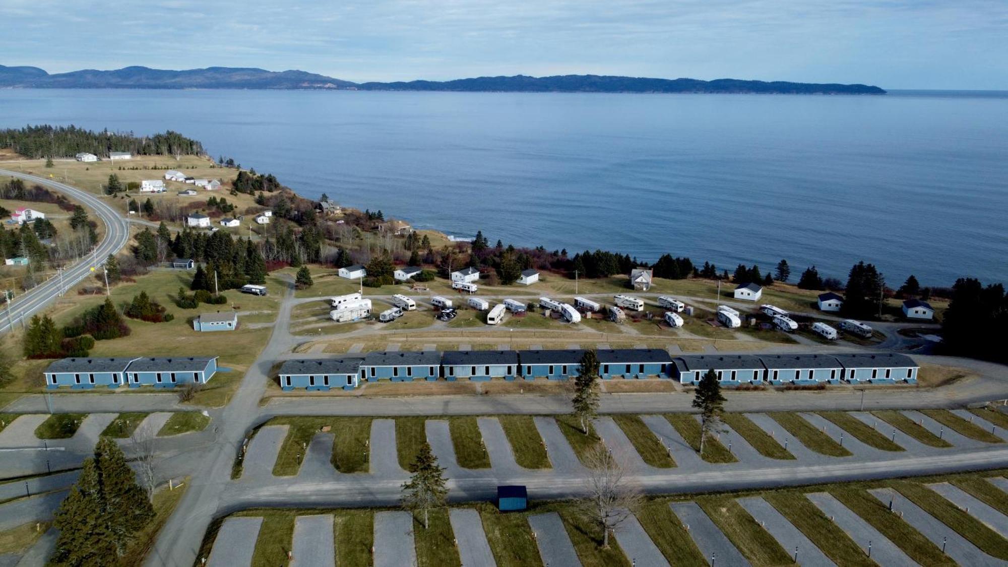 Hebergement Fort Prevel Saint Georges De Malbaie Exterior photo